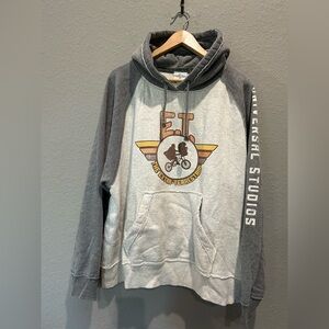 Universal Studios E.T. The Extra-Terrestrial Hoodie Sz M
Kangaroo pocket